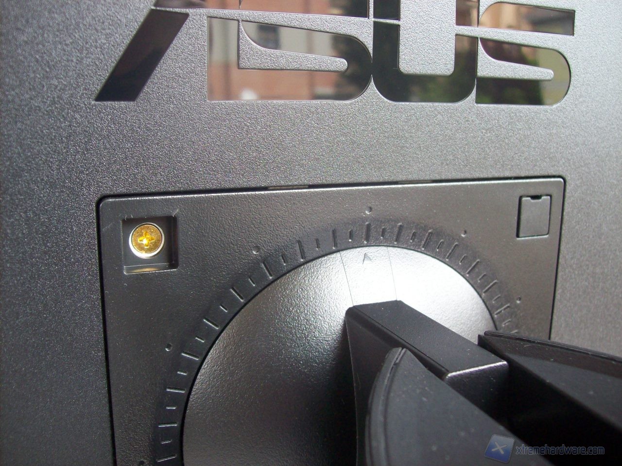 Monitor 23